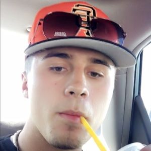 Meet your Posher, Cole